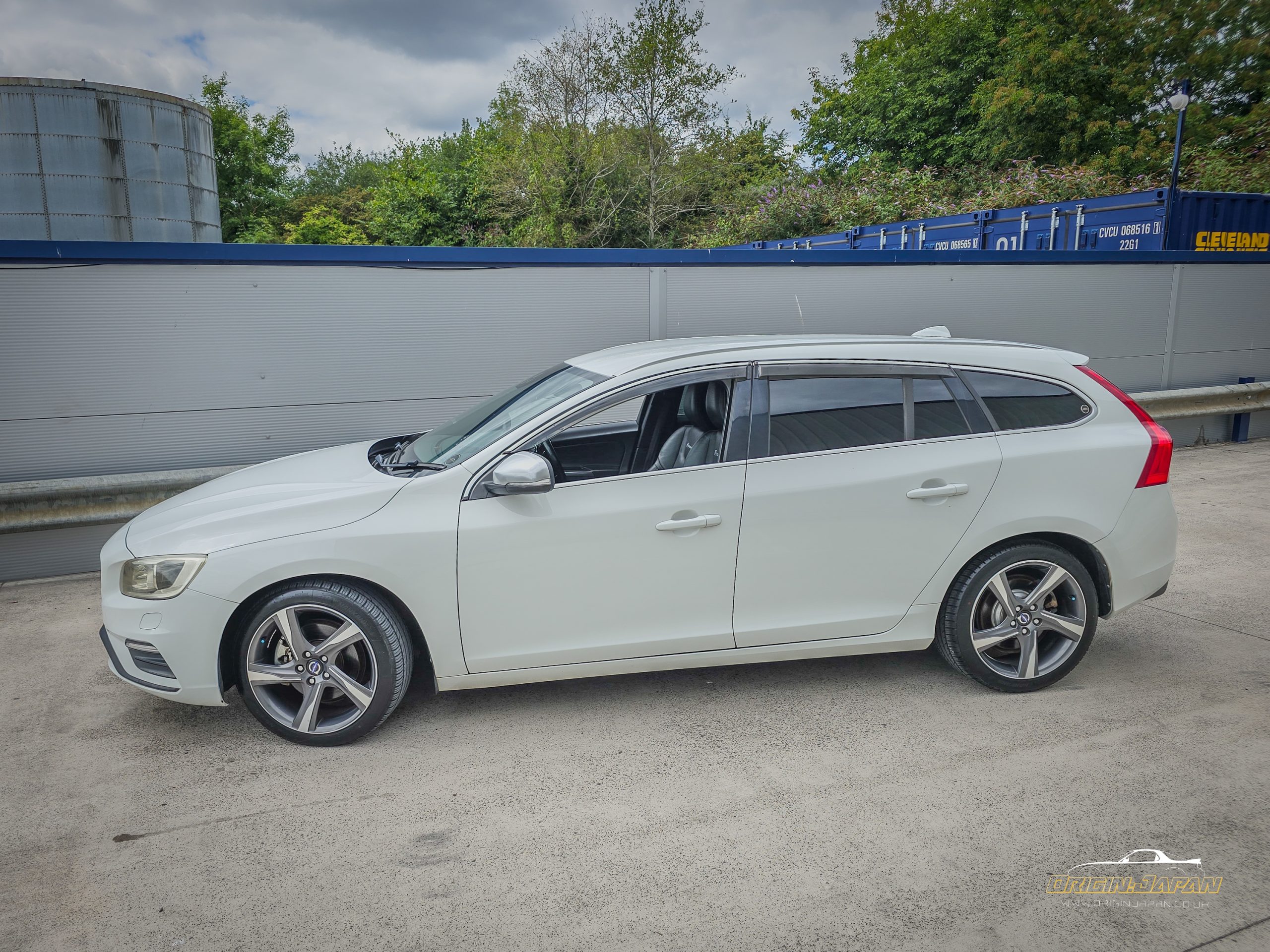 Volvo V60 T5 4 Cylinder 2.0 Petrol Geartronic – EURO 6 – 194bhp