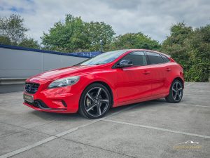 Volvo V40 T5 2.0 Petrol Geartronic – 5 Cylinder 240bhp