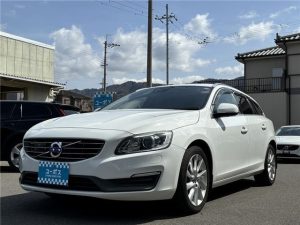 Volvo V60 2.0 T5 SE