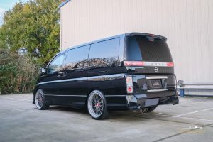 Nissan Elgrand E51 3.5 V6