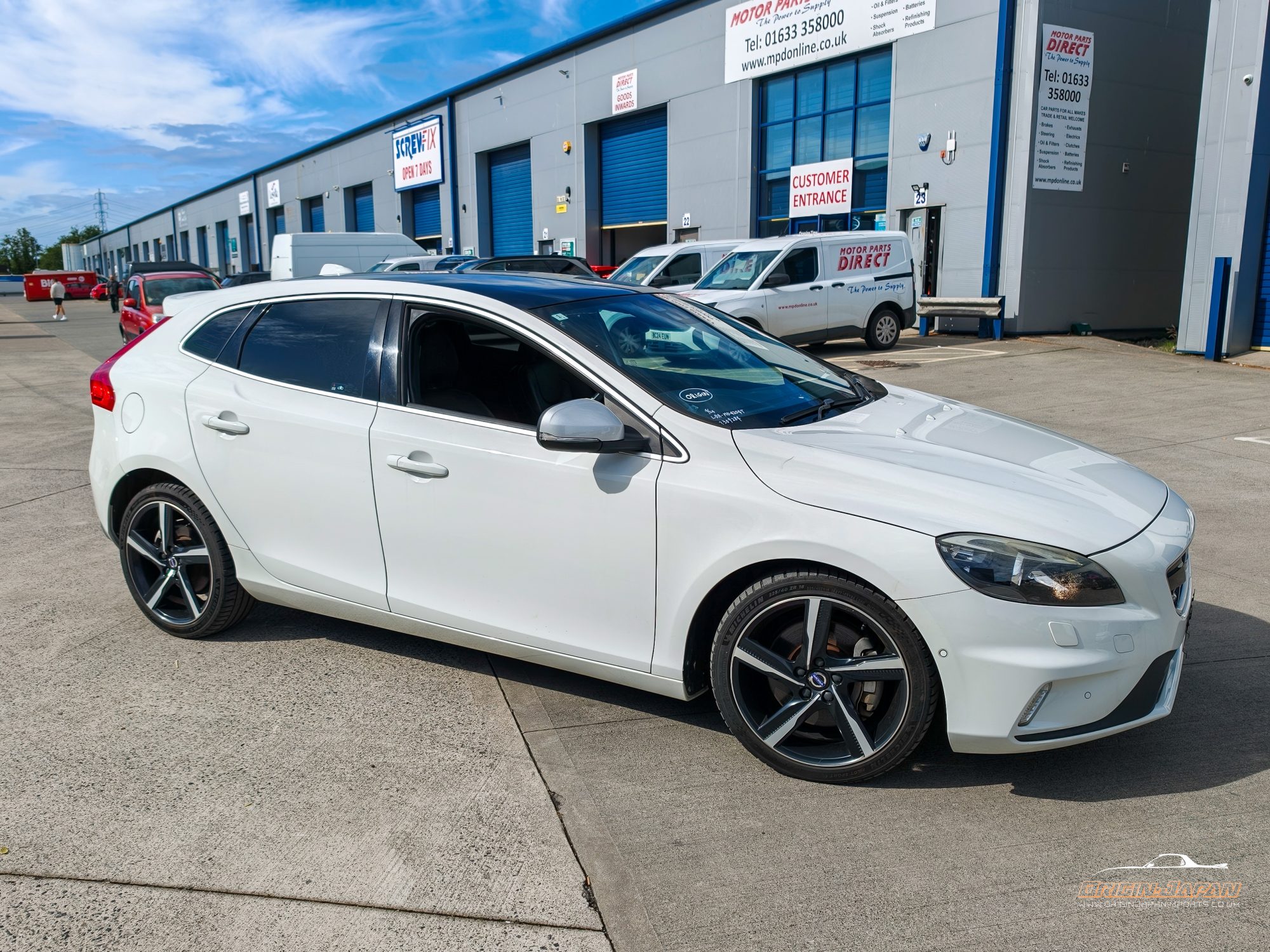 Volvo V40 D4 R-Design – 2.0 Diesel Hatchback